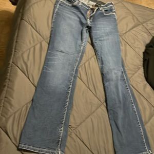 Women’s wrangler Qbaby jeans. Size 11/12. 34 inch inseam
